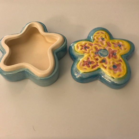 Ceramic box - Picture 3 of 10